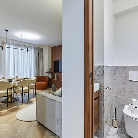 Magnificent With Ac - Center Of Apartment *